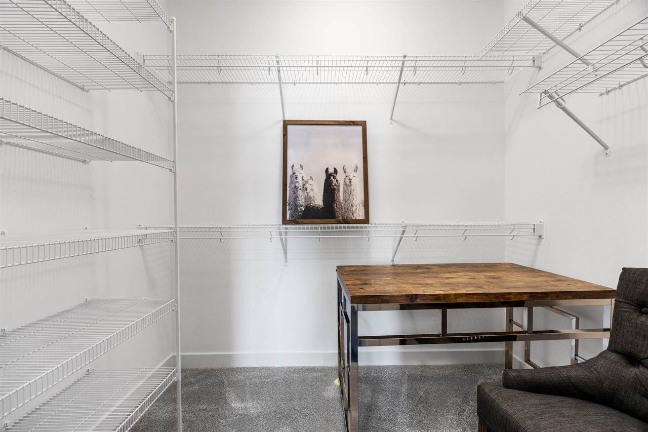 901 E 2nd Ave Unit: 205