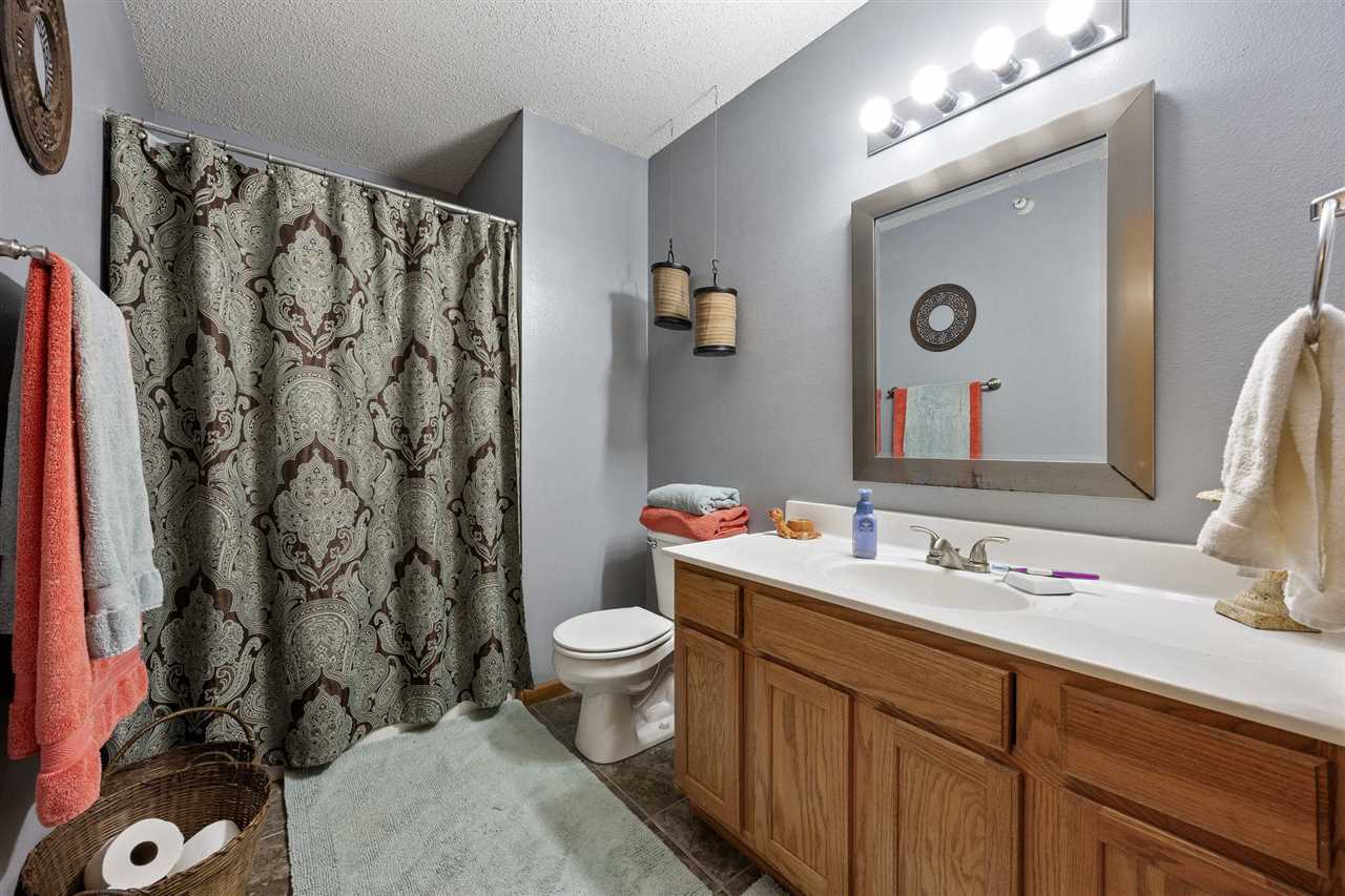 1020 240th St NE Unit: 8