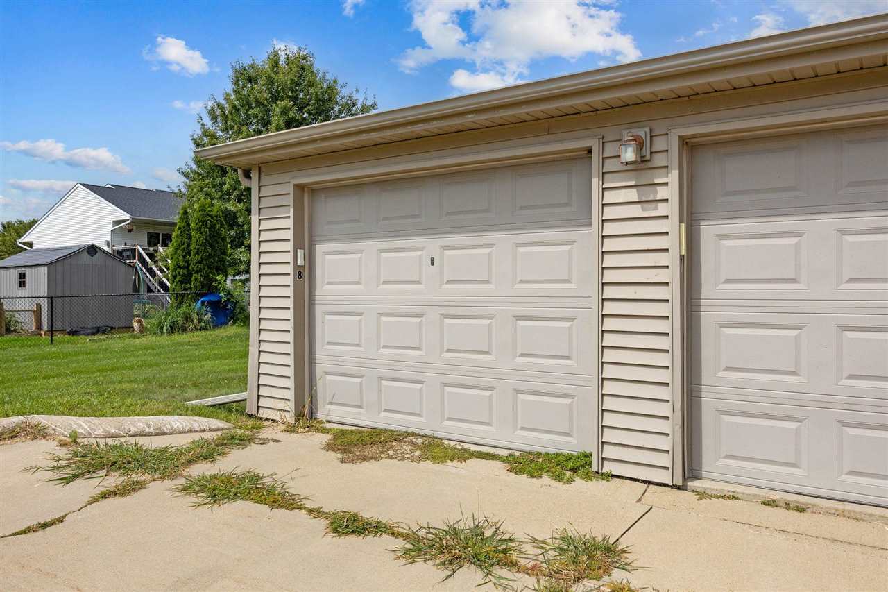 1020 240th St NE Unit: 8