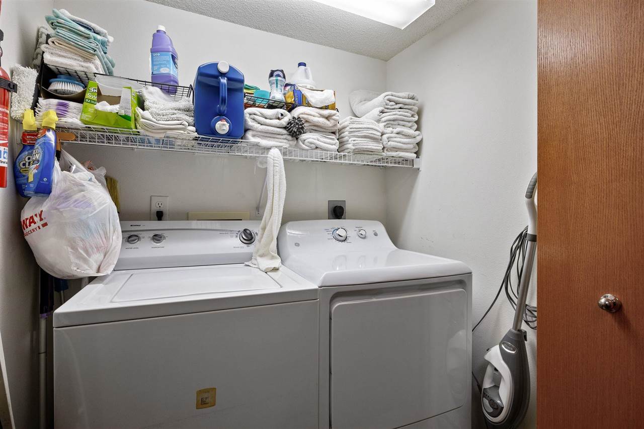 1020 240th St NE Unit: 8