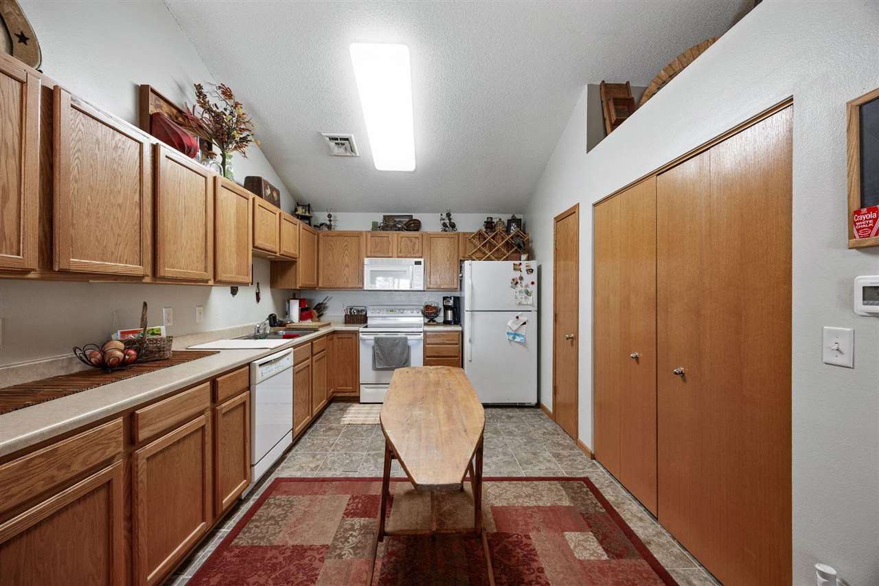 1020 240th St NE Unit: 8