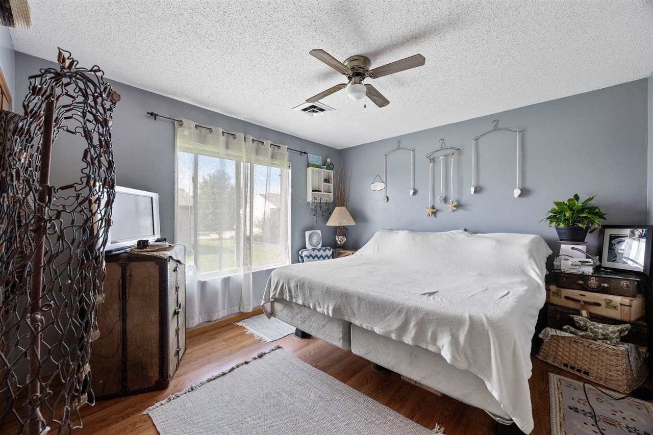 1020 240th St NE Unit: 8