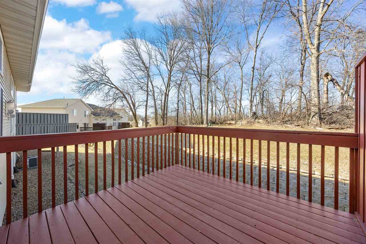 3655 Stoneview Cir SW