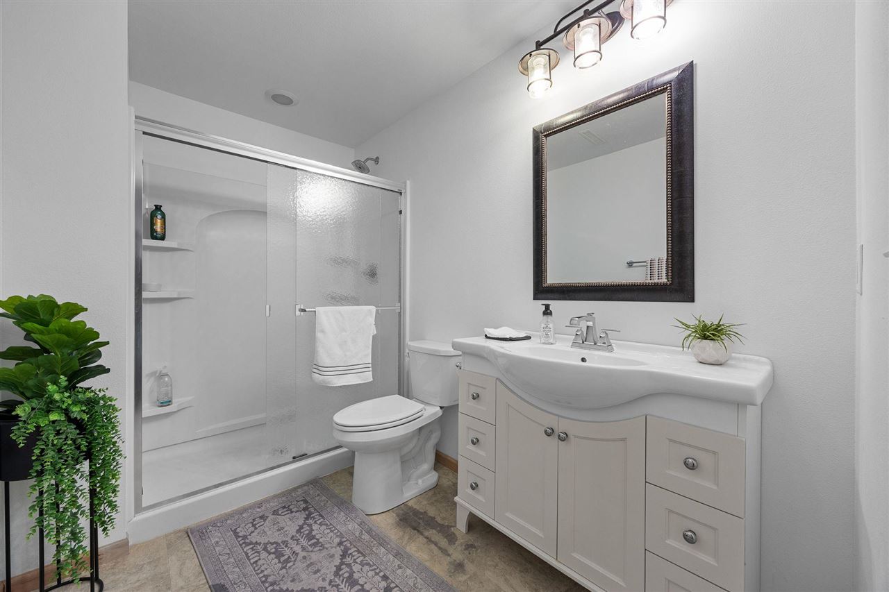 3655 Stoneview Cir SW