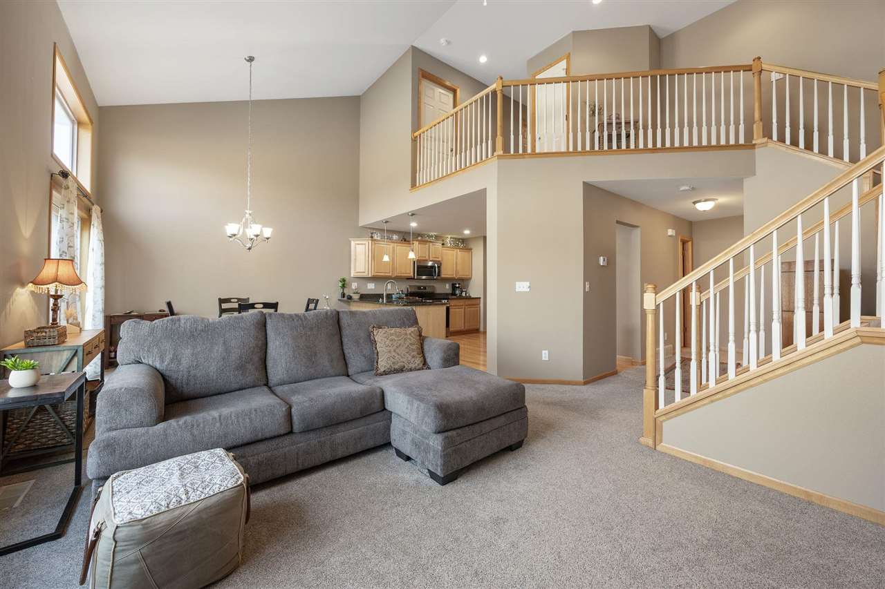 3655 Stoneview Cir SW