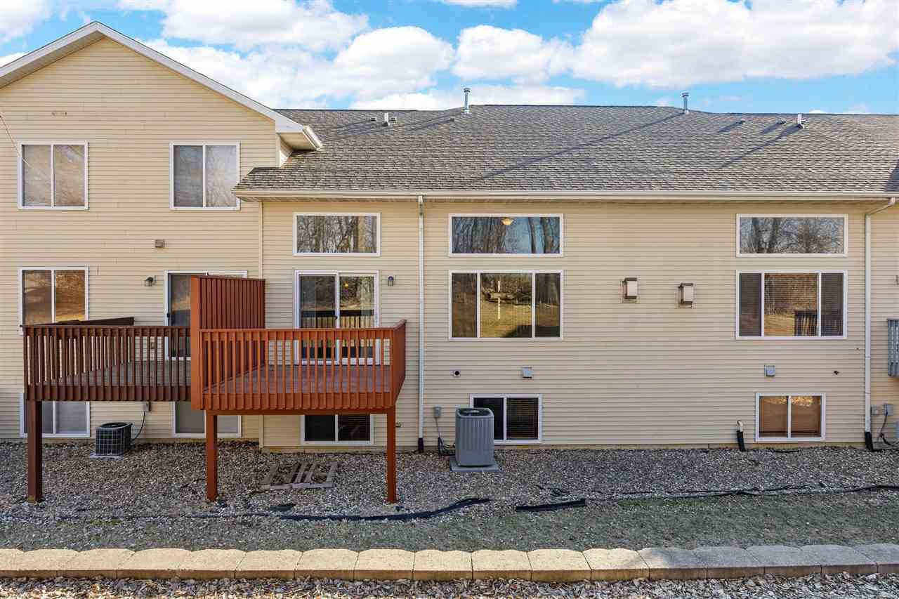 3655 Stoneview Cir SW