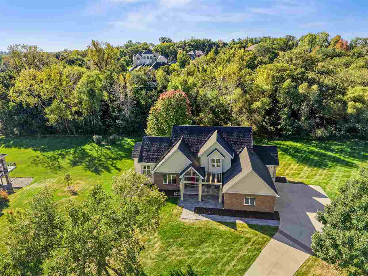 53 Burr Oak Ct