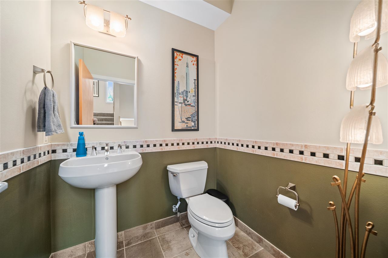 53 Burr Oak Ct