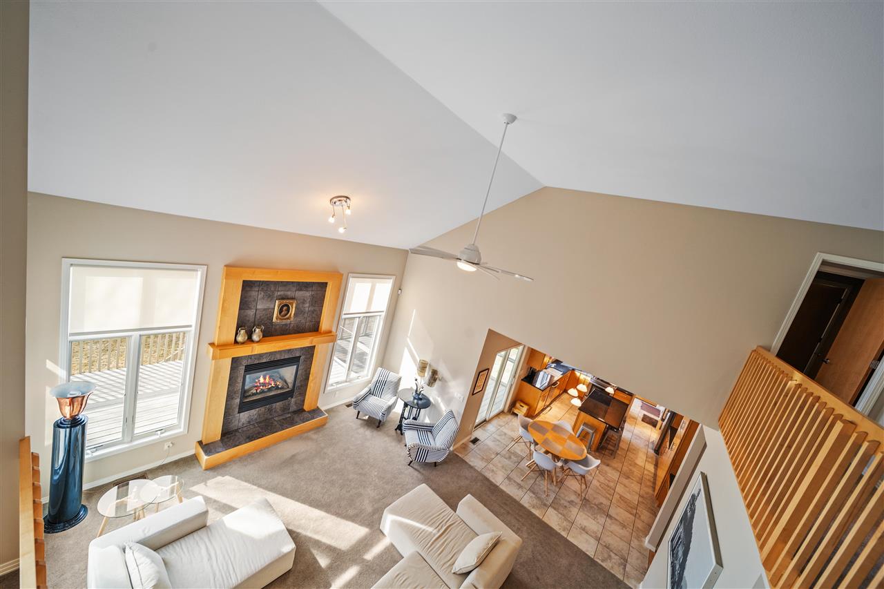 53 Burr Oak Ct