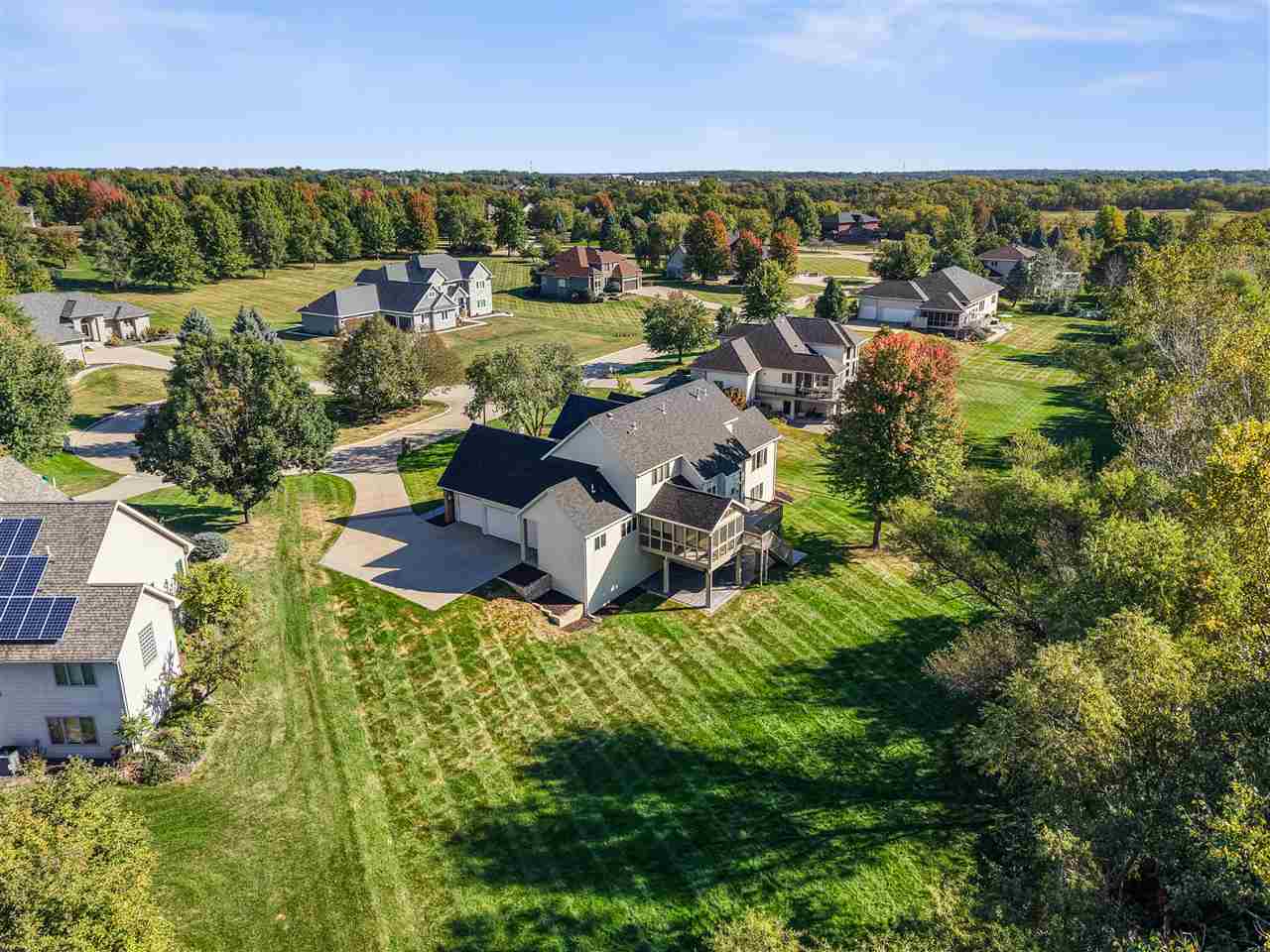 53 Burr Oak Ct