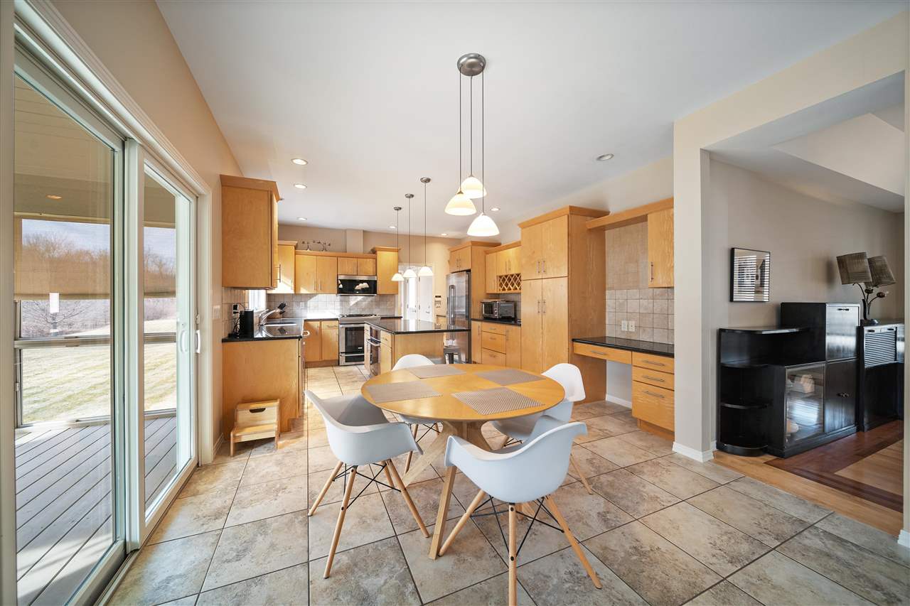 53 Burr Oak Ct