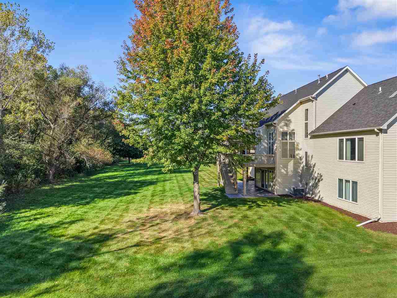 53 Burr Oak Ct