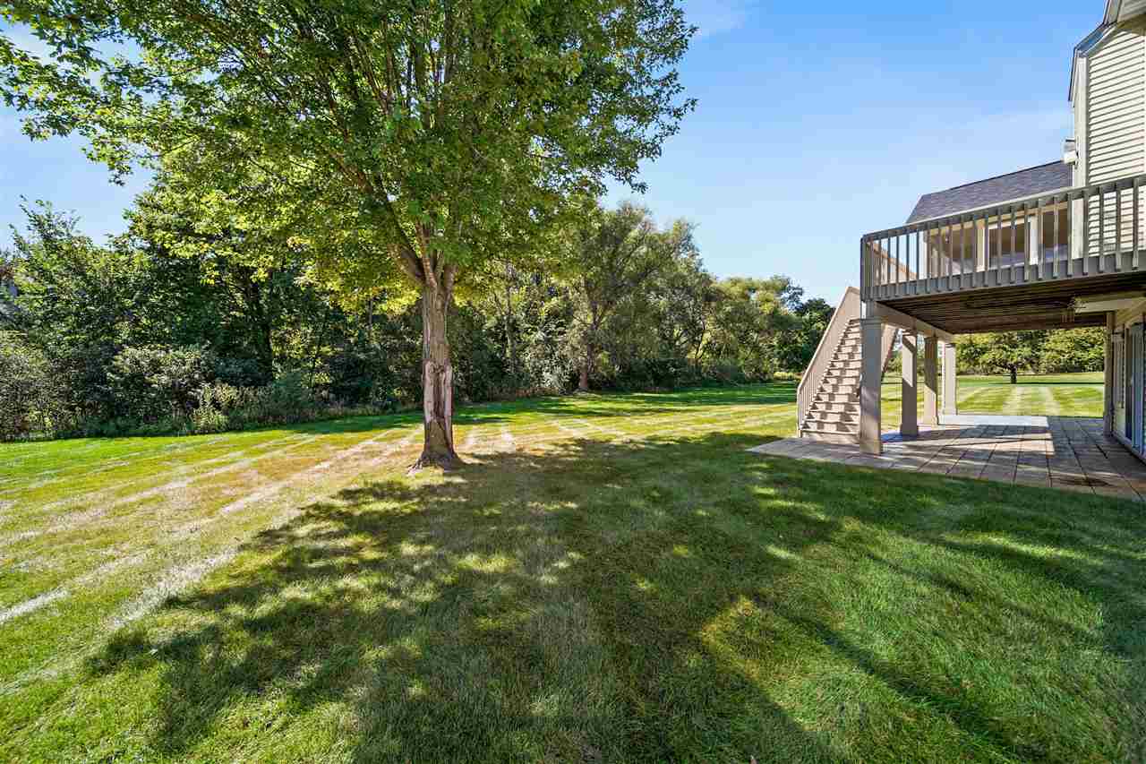 53 Burr Oak Ct