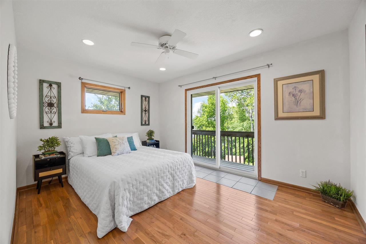 3606 Sun Valley Dr NE