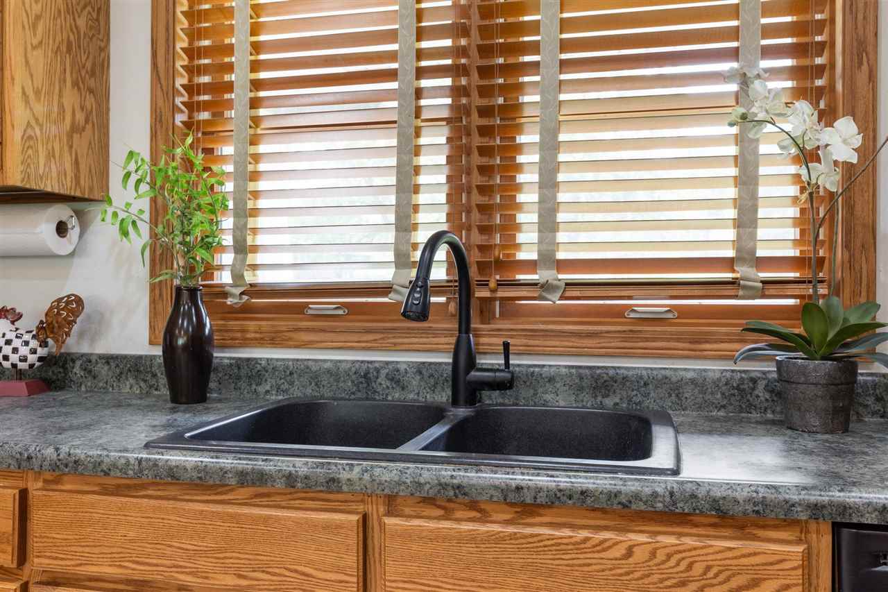 3606 Sun Valley Dr NE