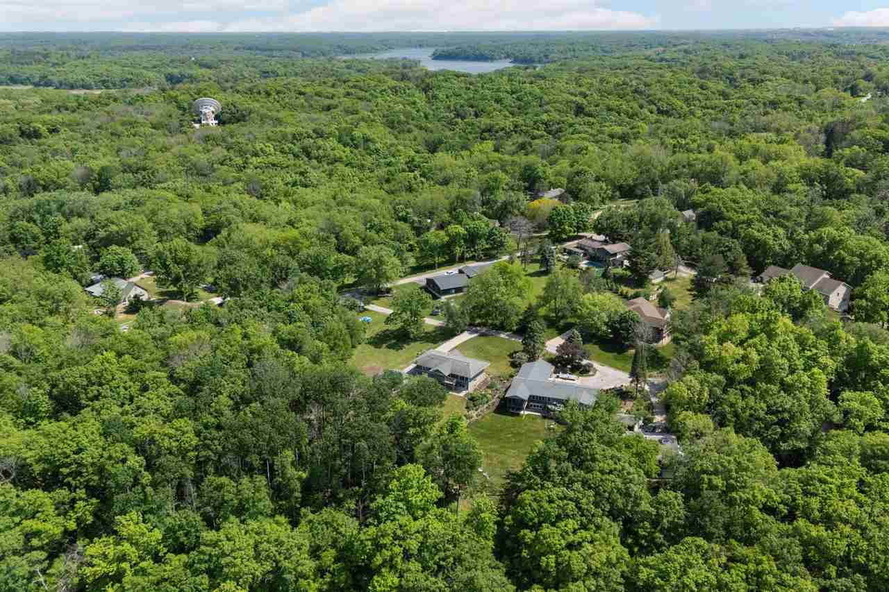 3606 Sun Valley Dr NE