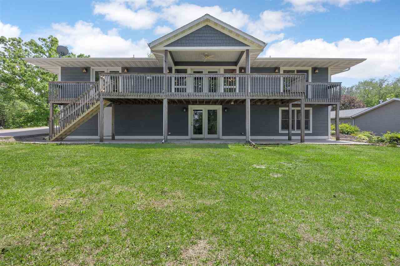 3606 Sun Valley Dr NE