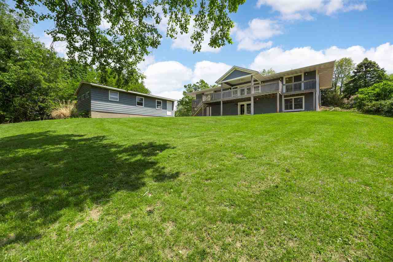 3606 Sun Valley Dr NE