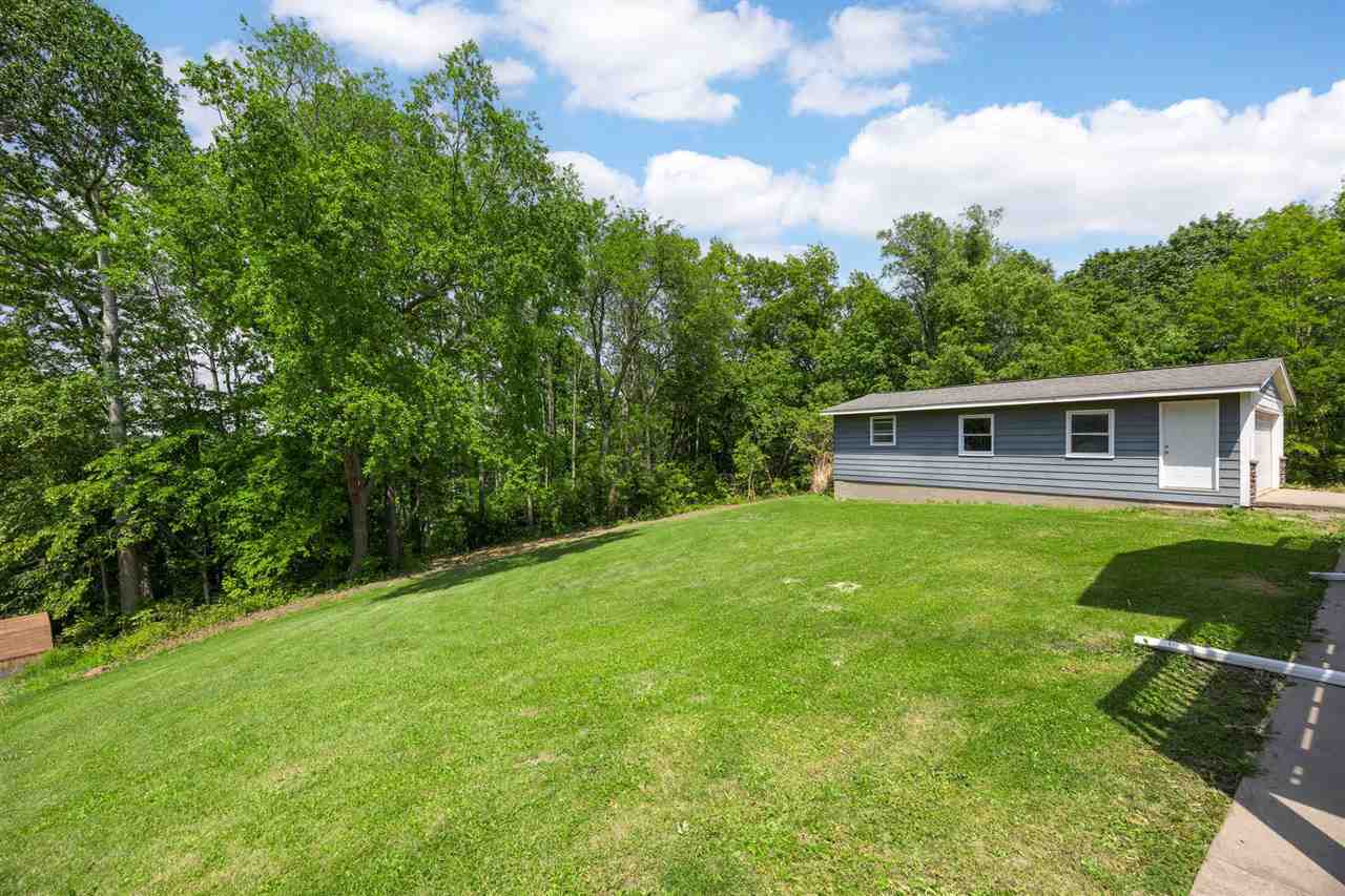 3606 Sun Valley Dr NE