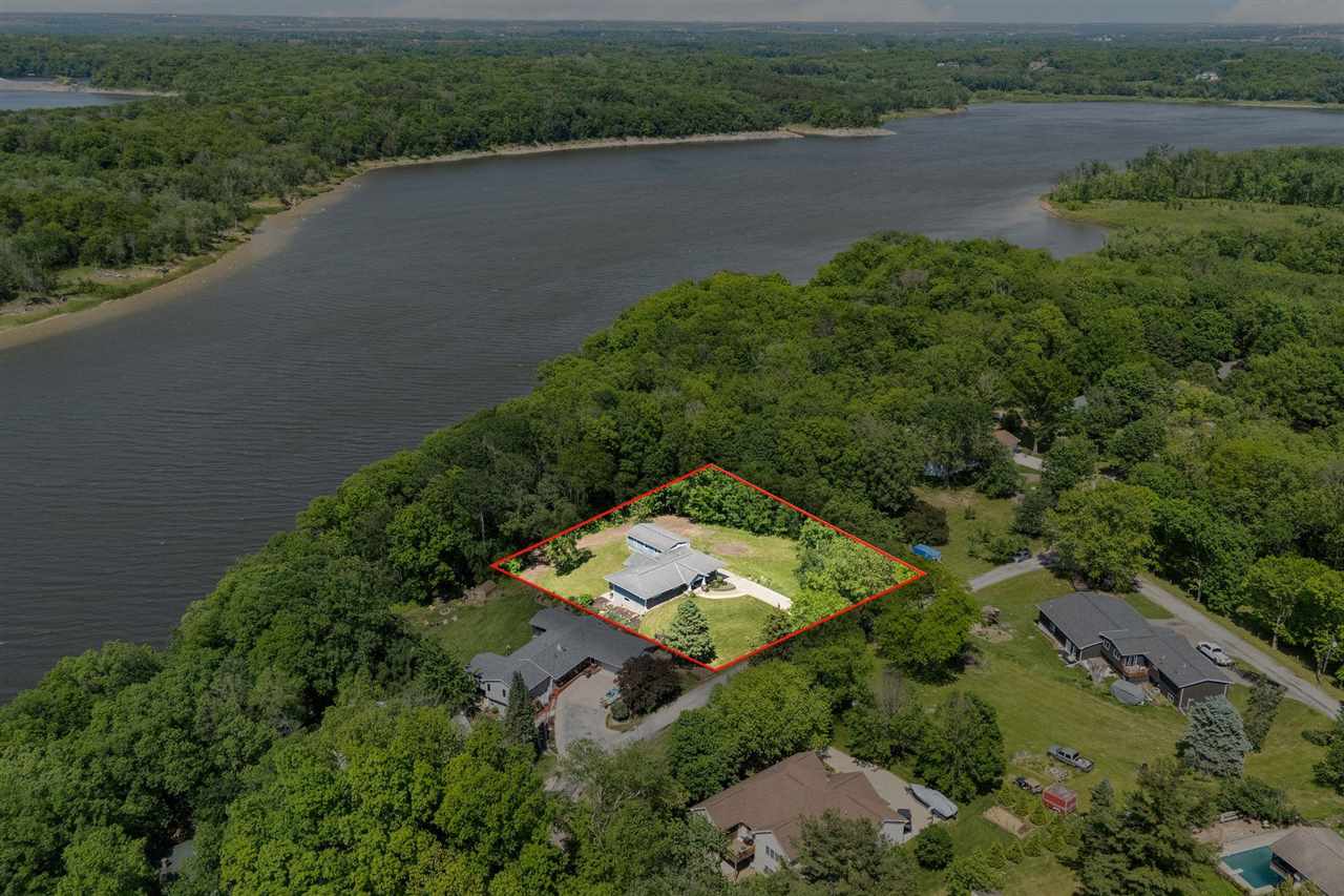 3606 Sun Valley Dr NE