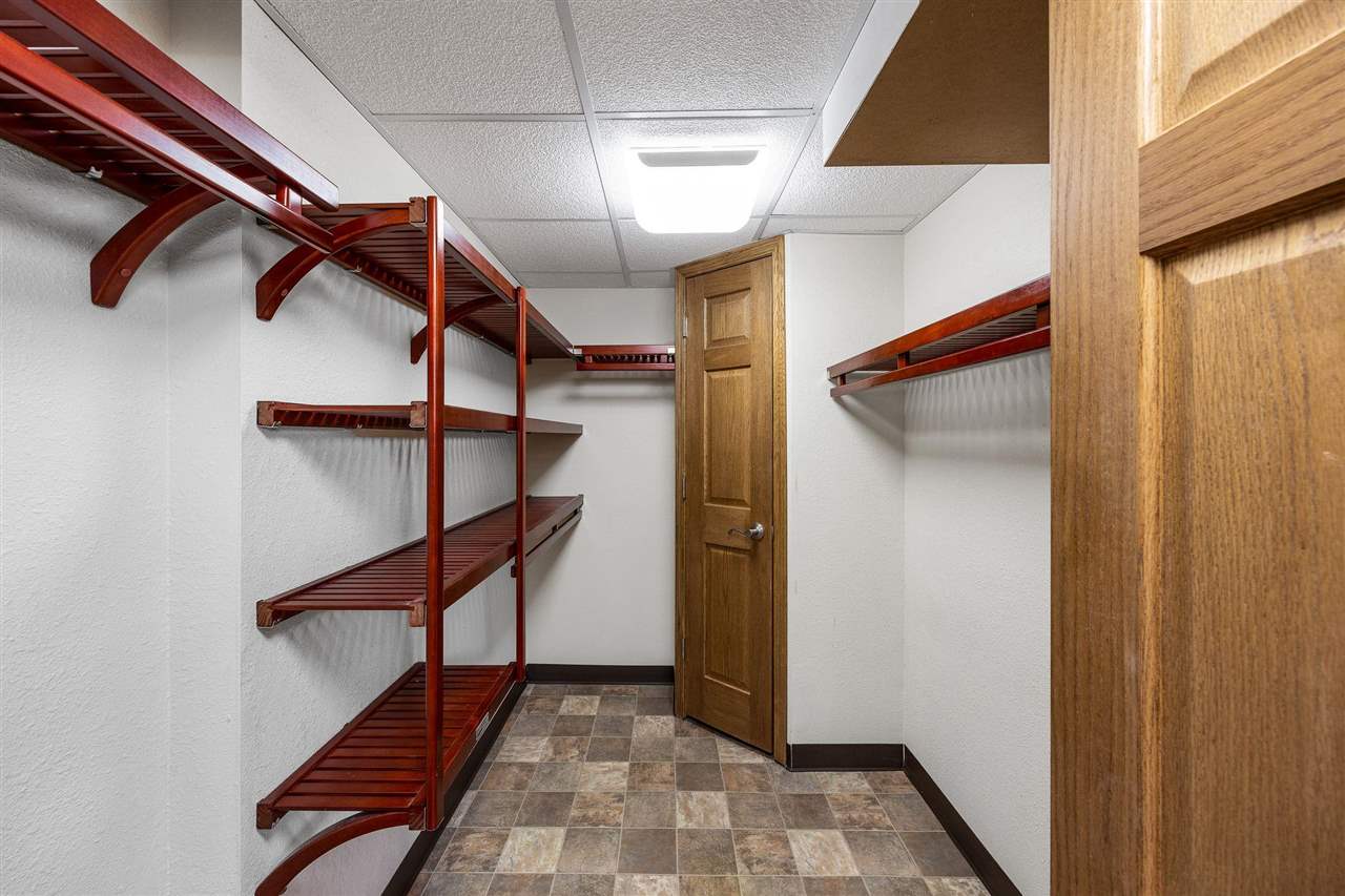 3606 Sun Valley Dr NE