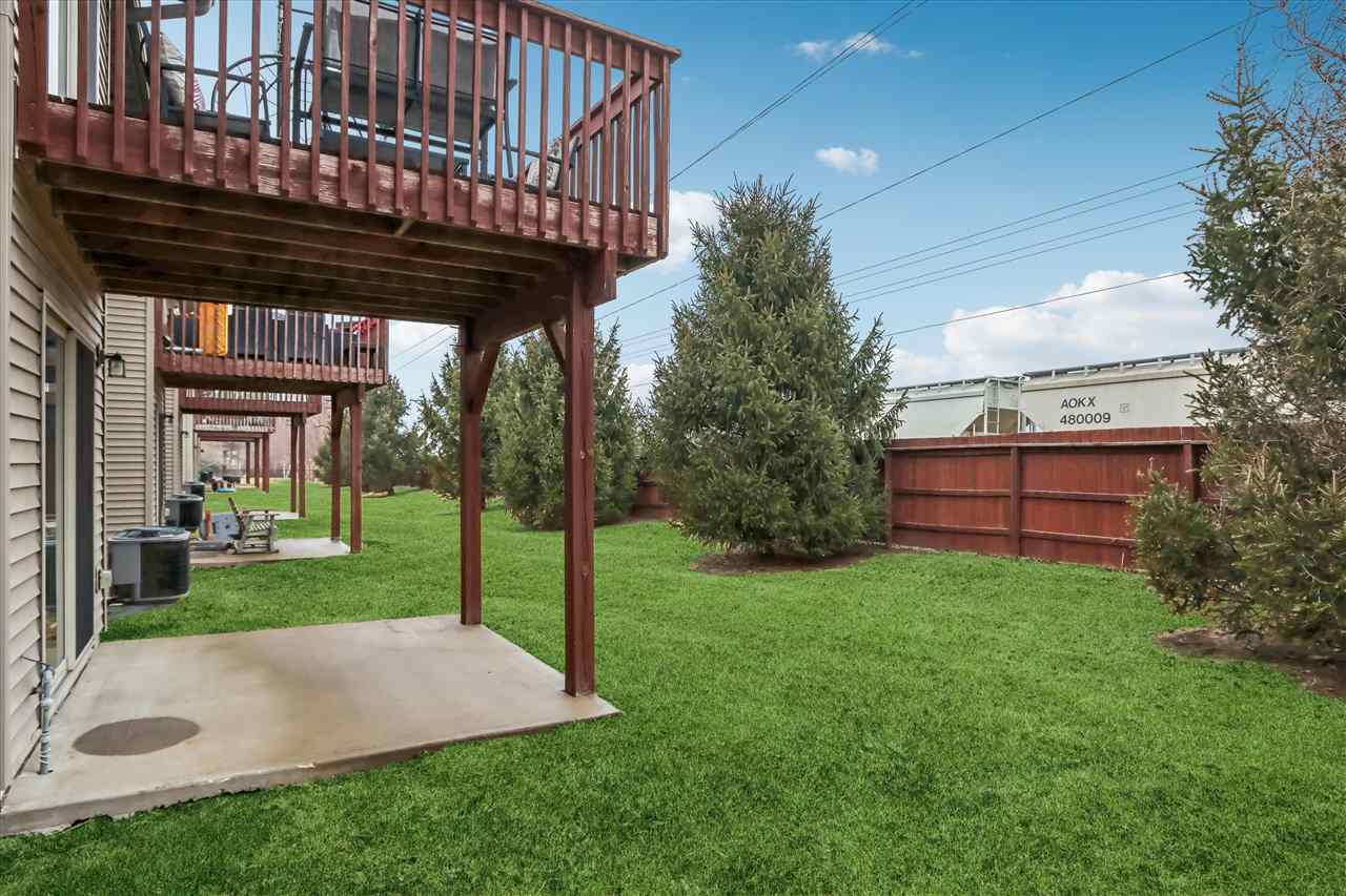 1468 Marilyn Dr