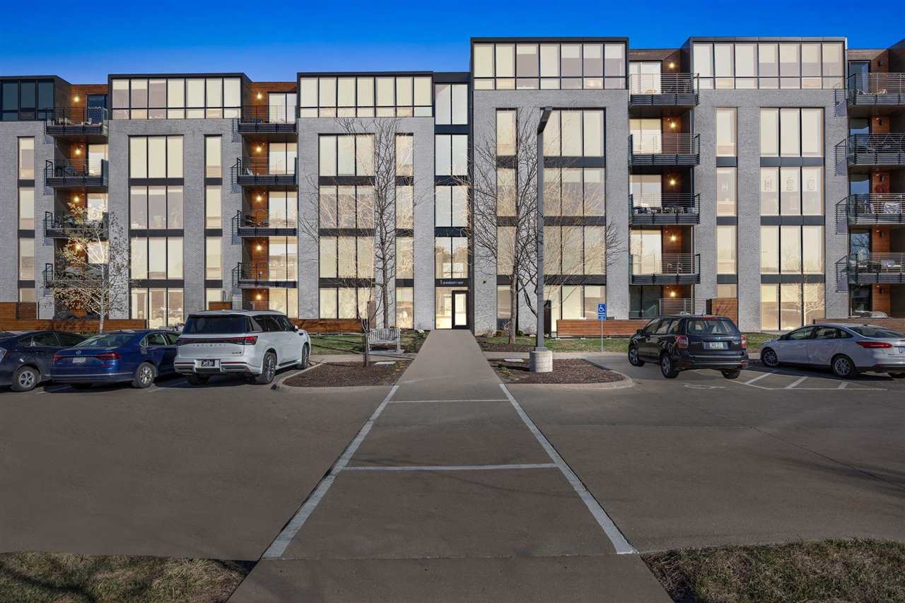 1 University Way Unit: 406