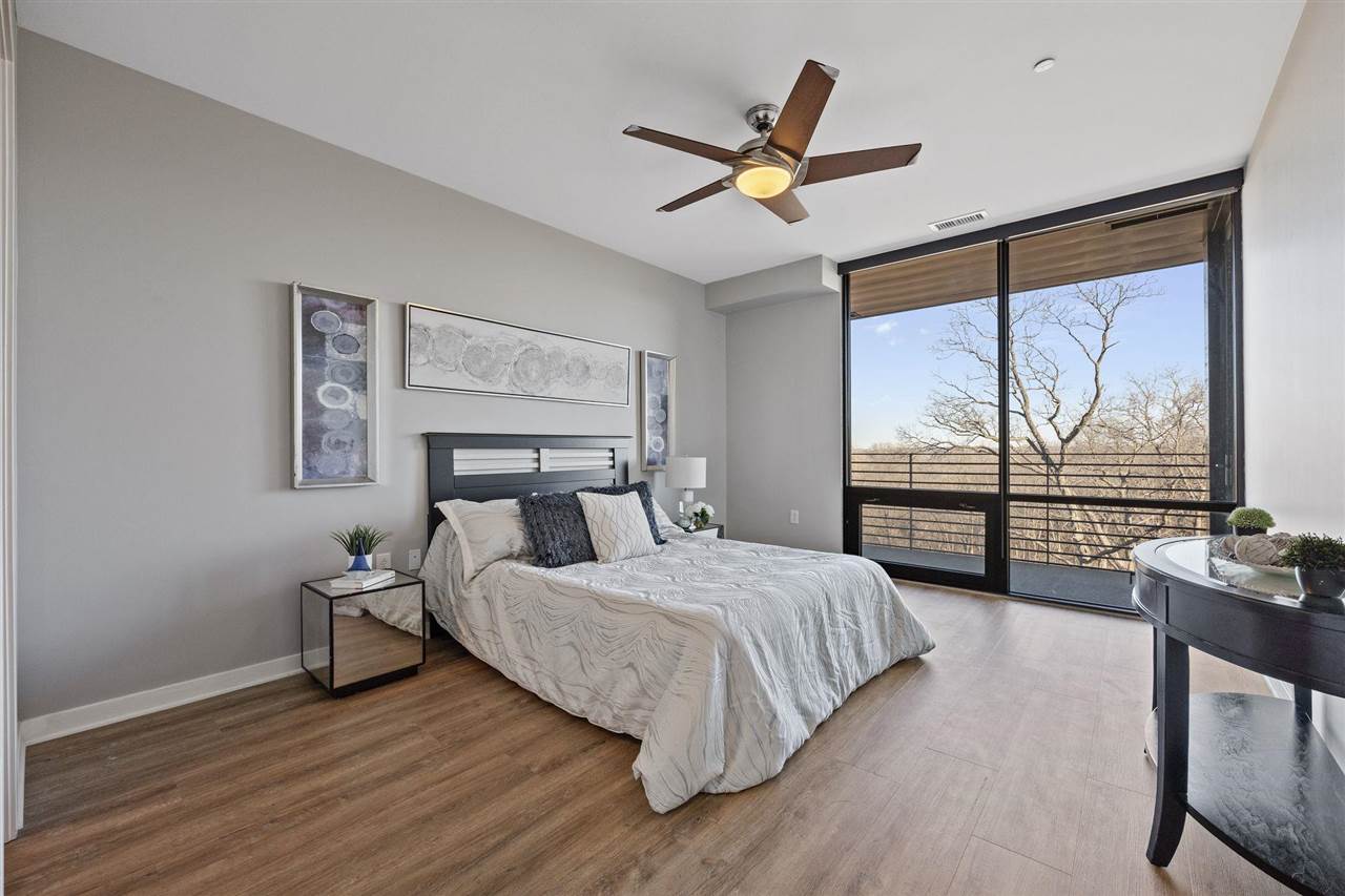 1 University Way Unit: 406