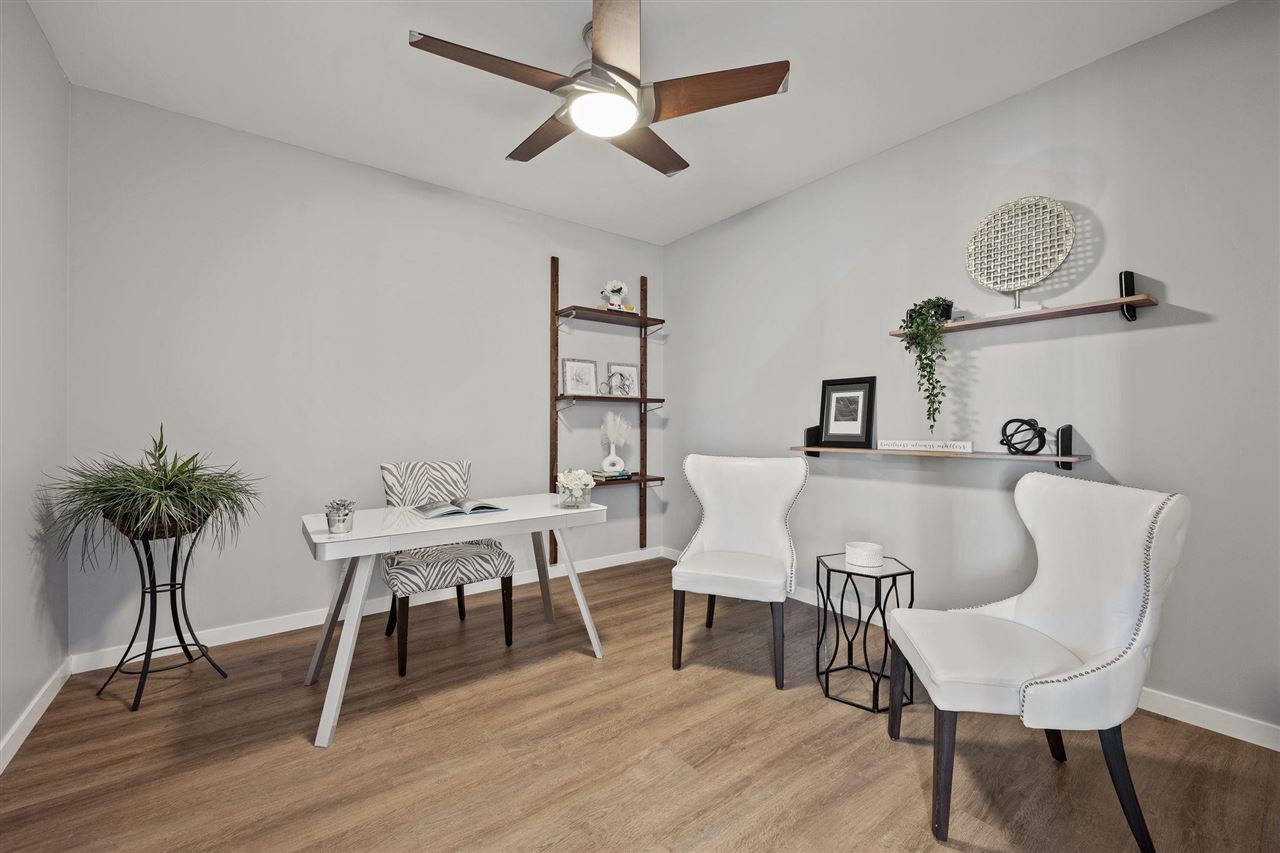 1 University Way Unit: 406