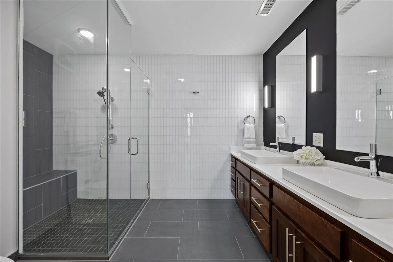 1 University Way Unit: 406