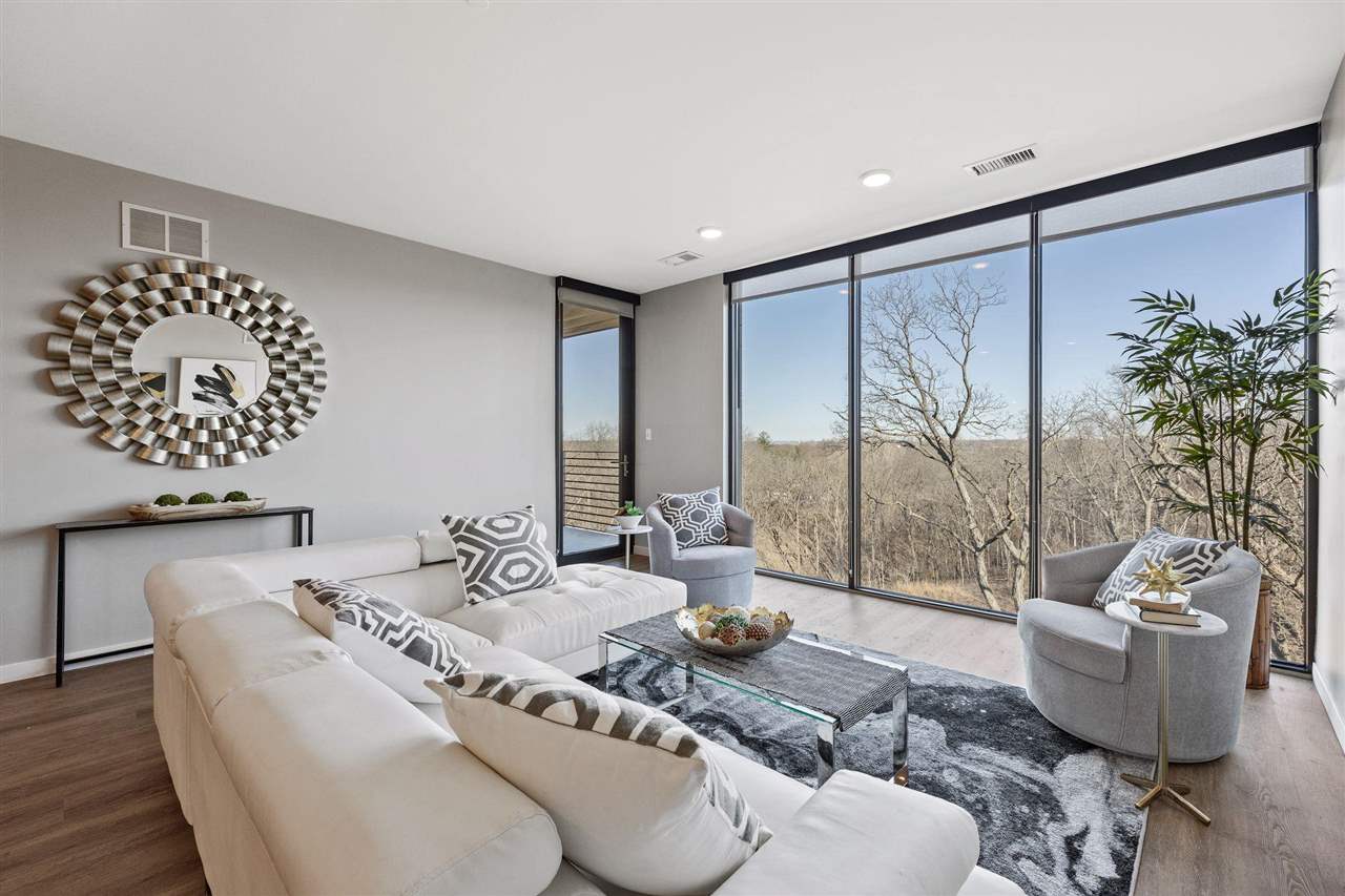 1 University Way Unit: 406