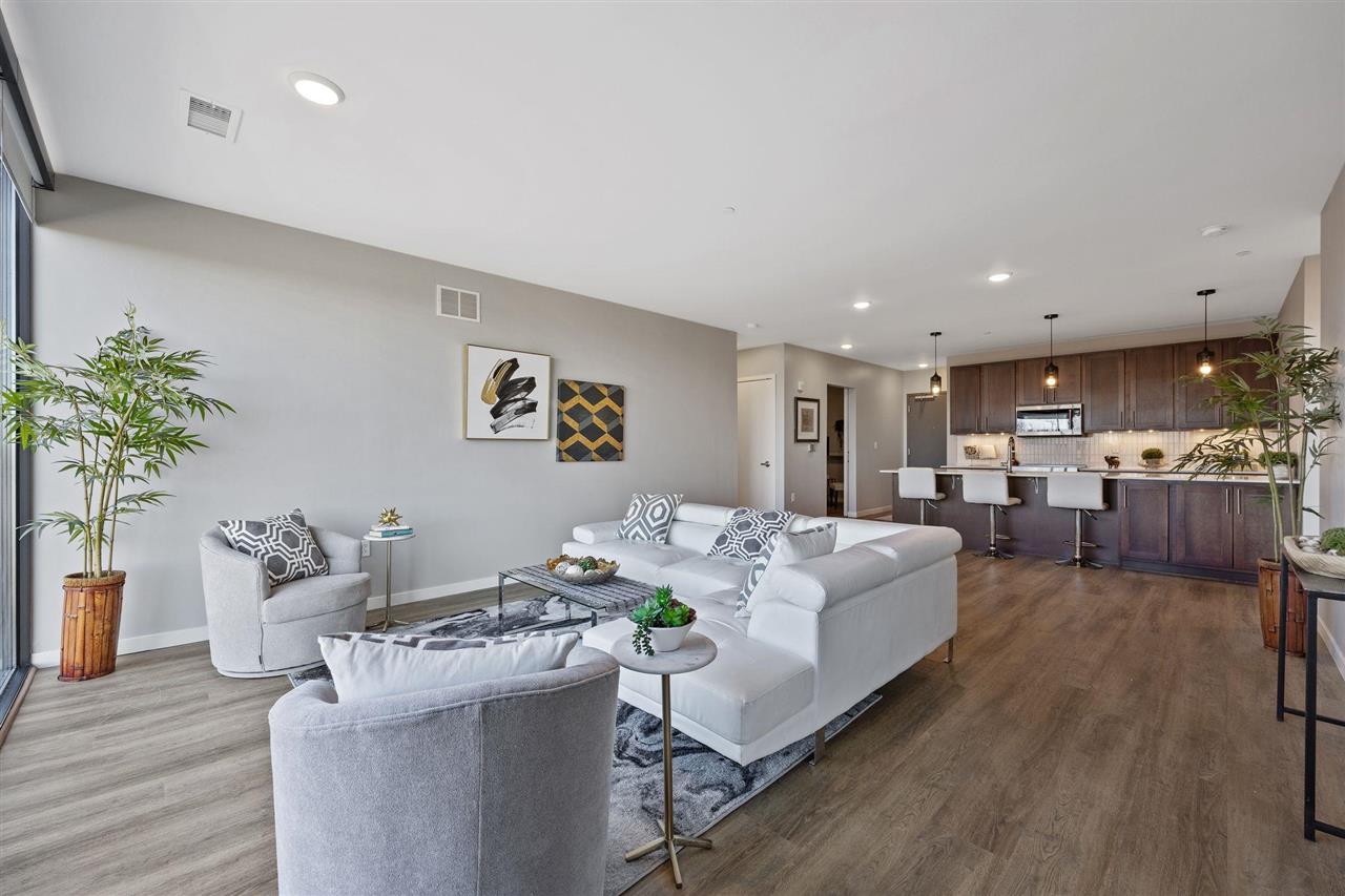 1 University Way Unit: 406