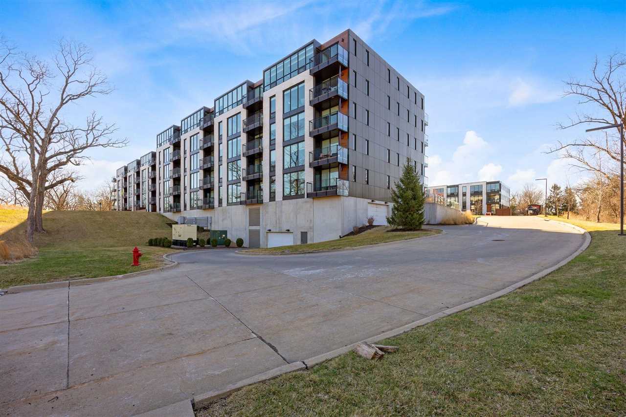 1 University Way Unit: 406