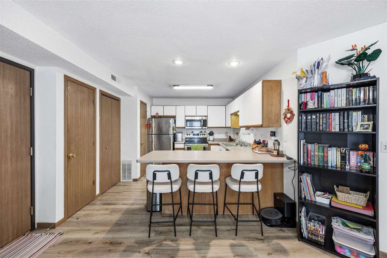 140 Shannon Dr Unit: 6