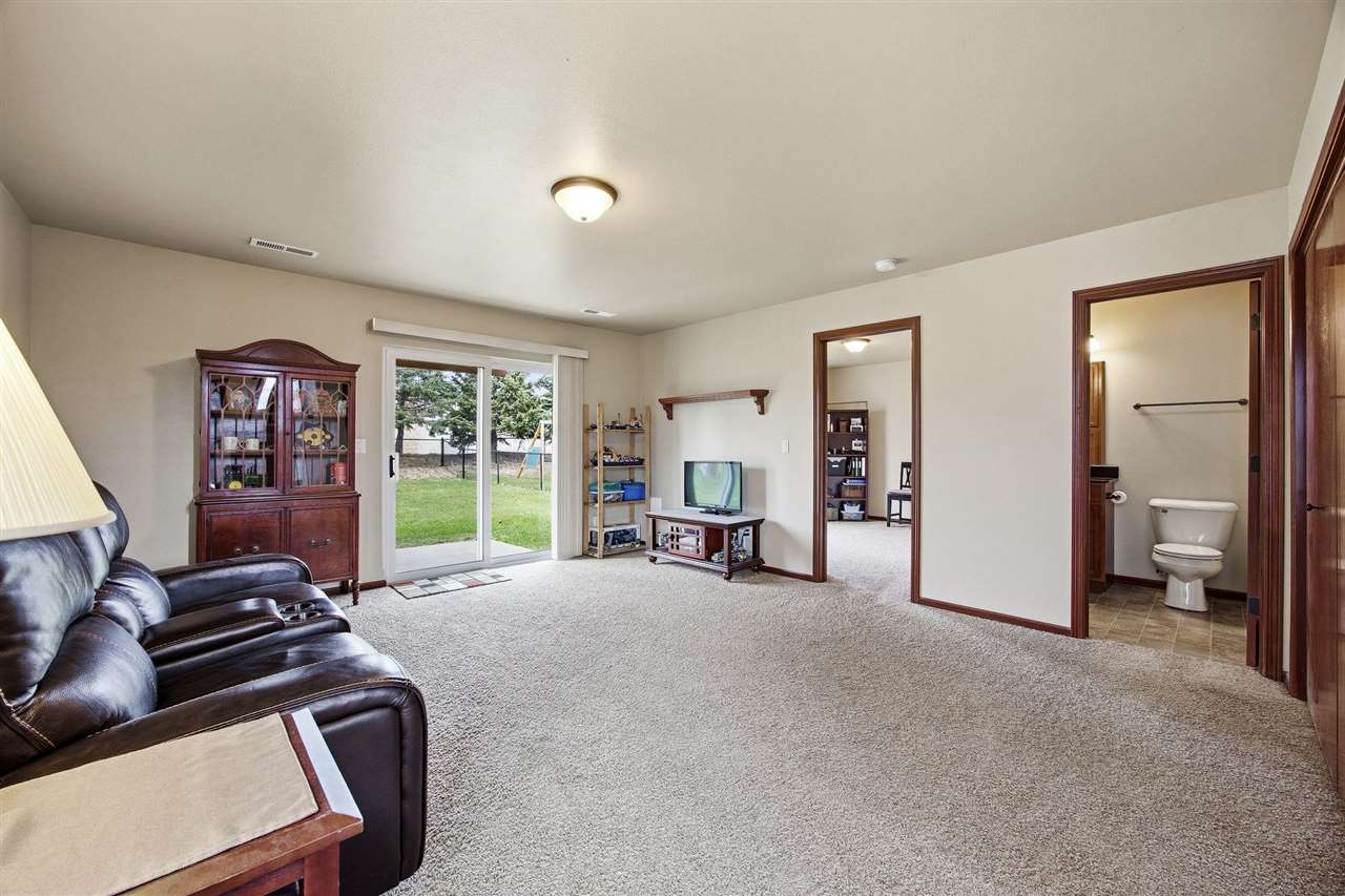 1072 Patton Ln