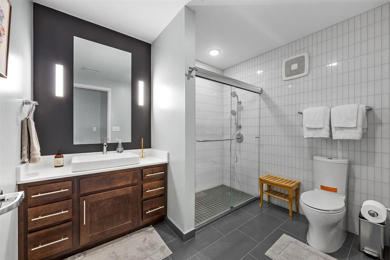 1 University Way Unit: 202