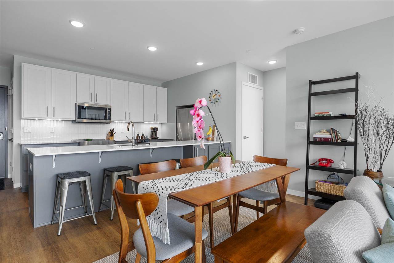 1 University Way Unit: 202