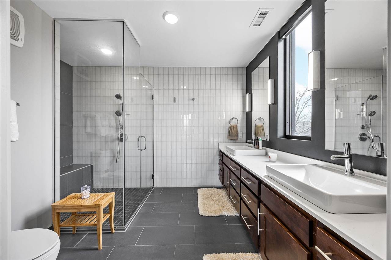 1 University Way Unit: 202