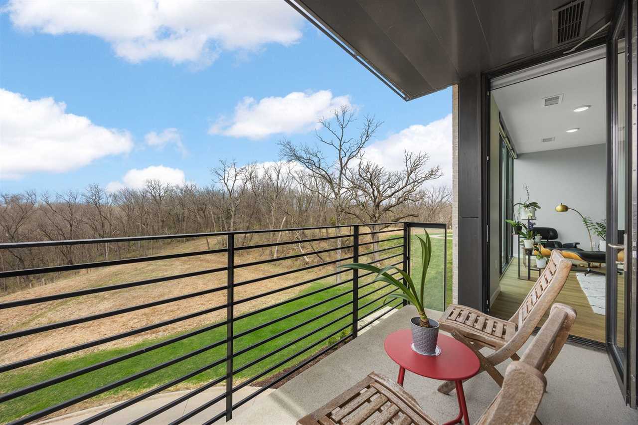 1 University Way Unit: 202