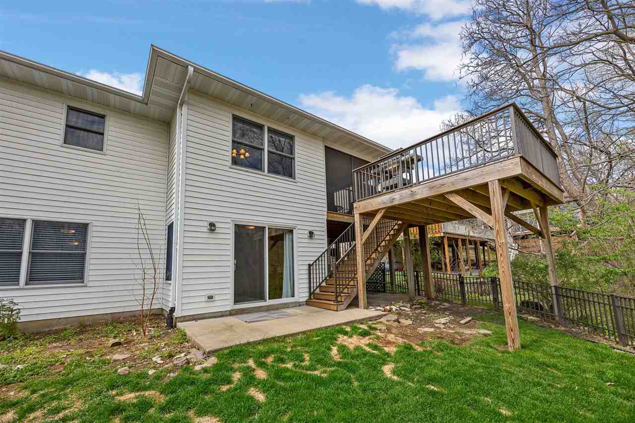 1926 Meadow Ridge Ln