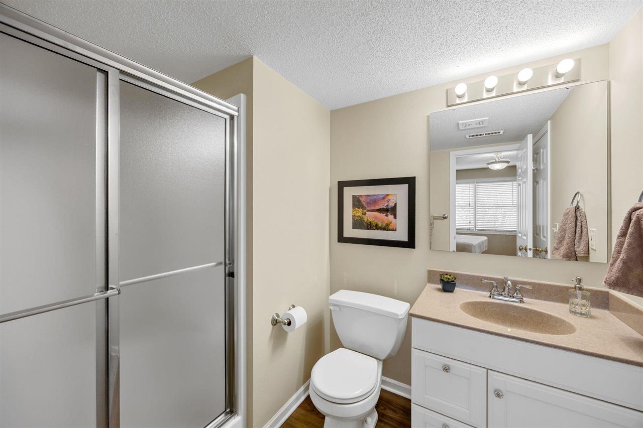 1926 Meadow Ridge Ln