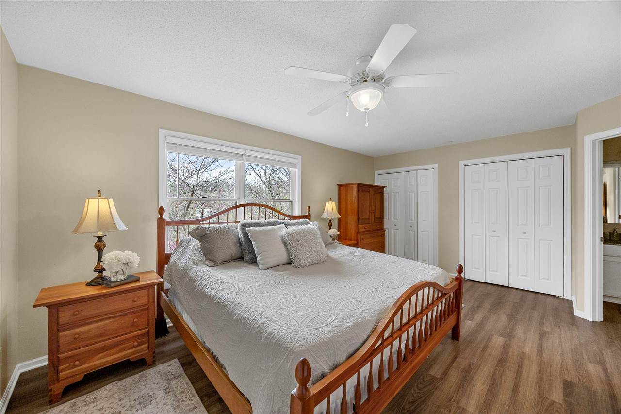 1926 Meadow Ridge Ln