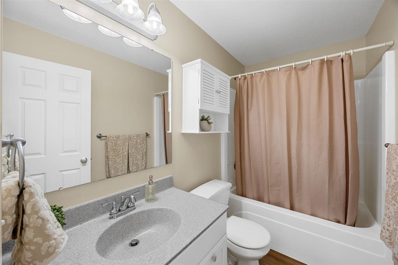 1926 Meadow Ridge Ln