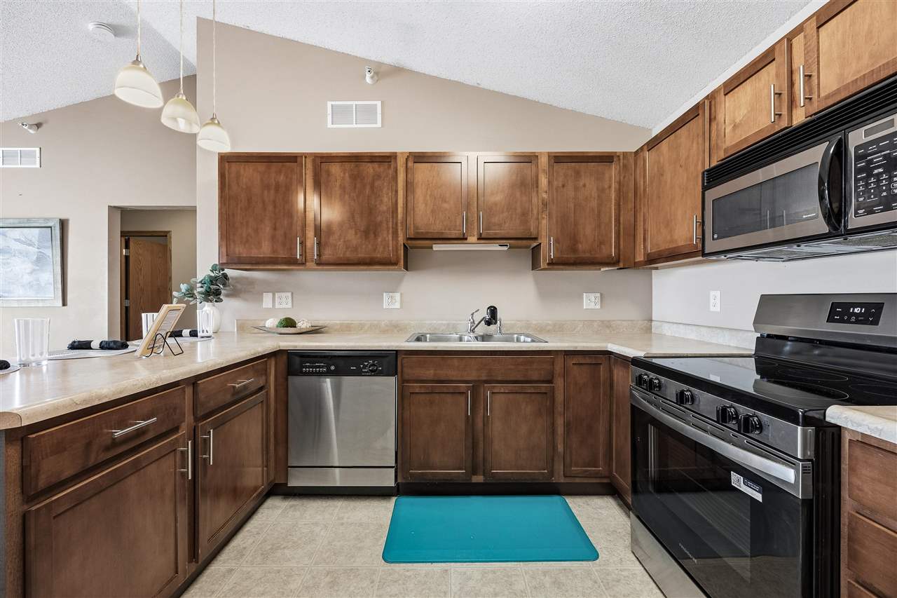 805 Blue Sky Dr Unit: 301