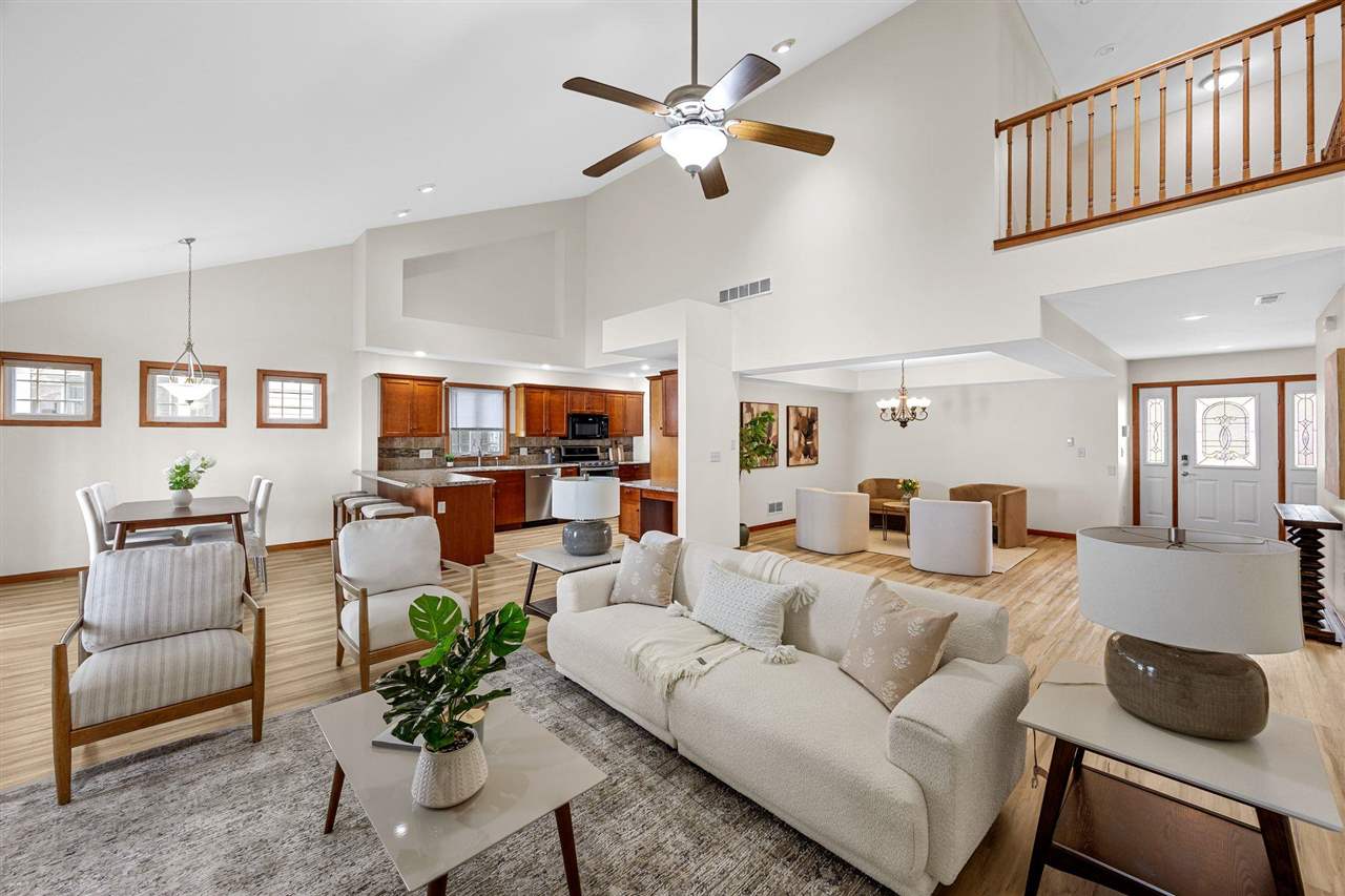 105 Wild Rose Ln