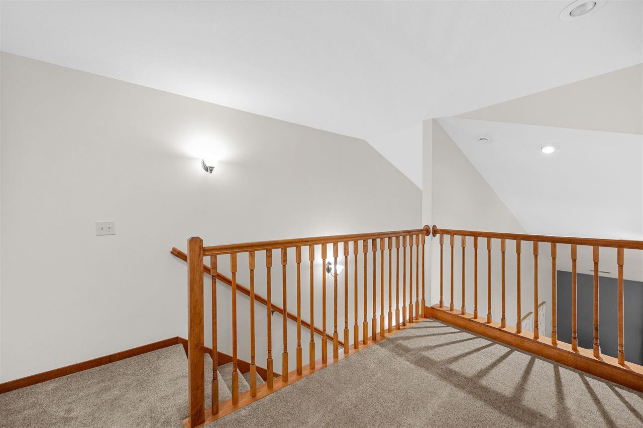 105 Wild Rose Ln