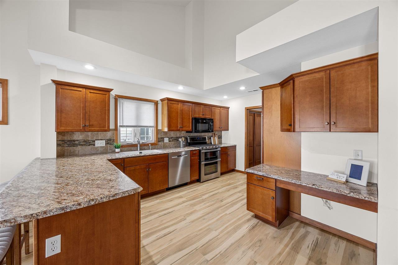 105 Wild Rose Ln