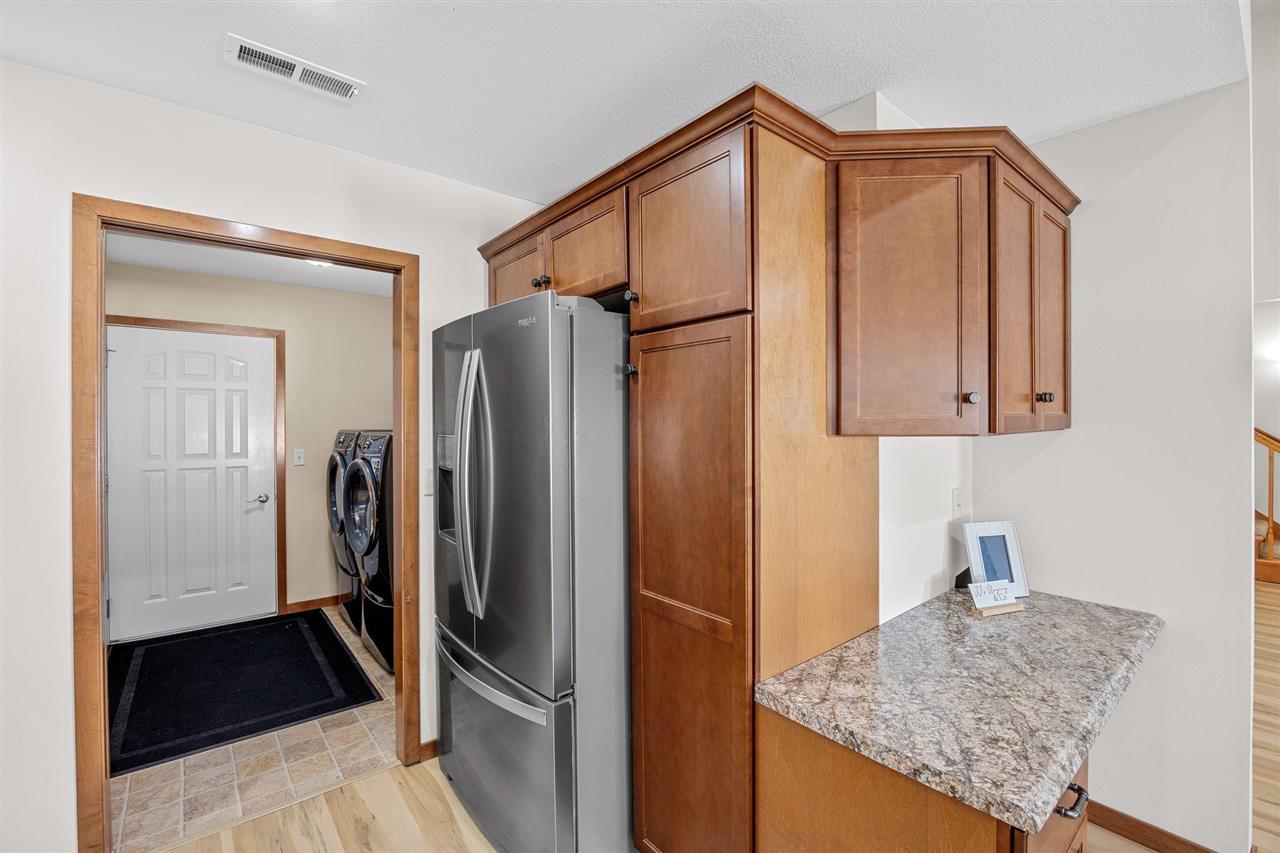 105 Wild Rose Ln