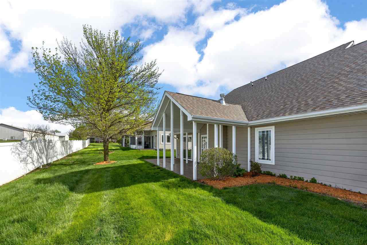 105 Wild Rose Ln