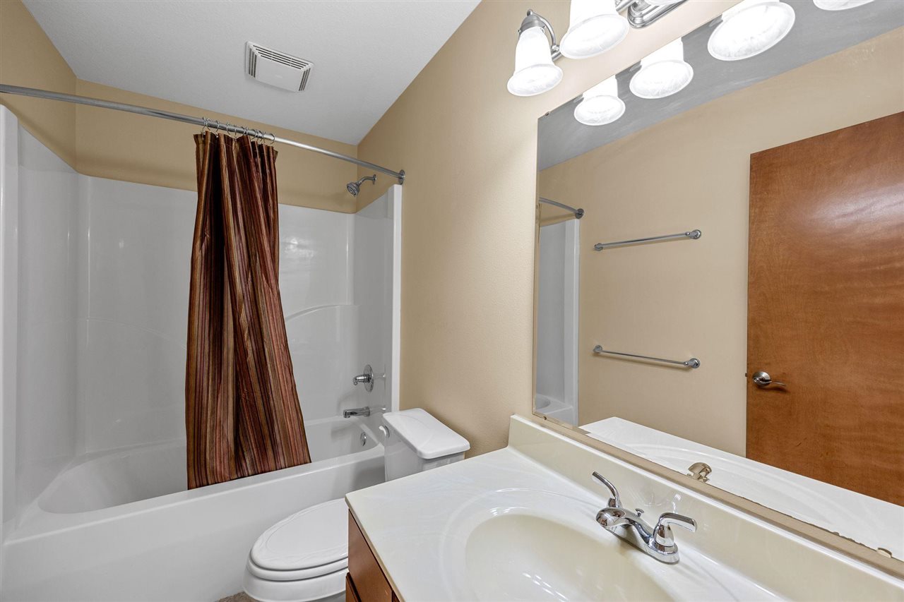 105 Wild Rose Ln